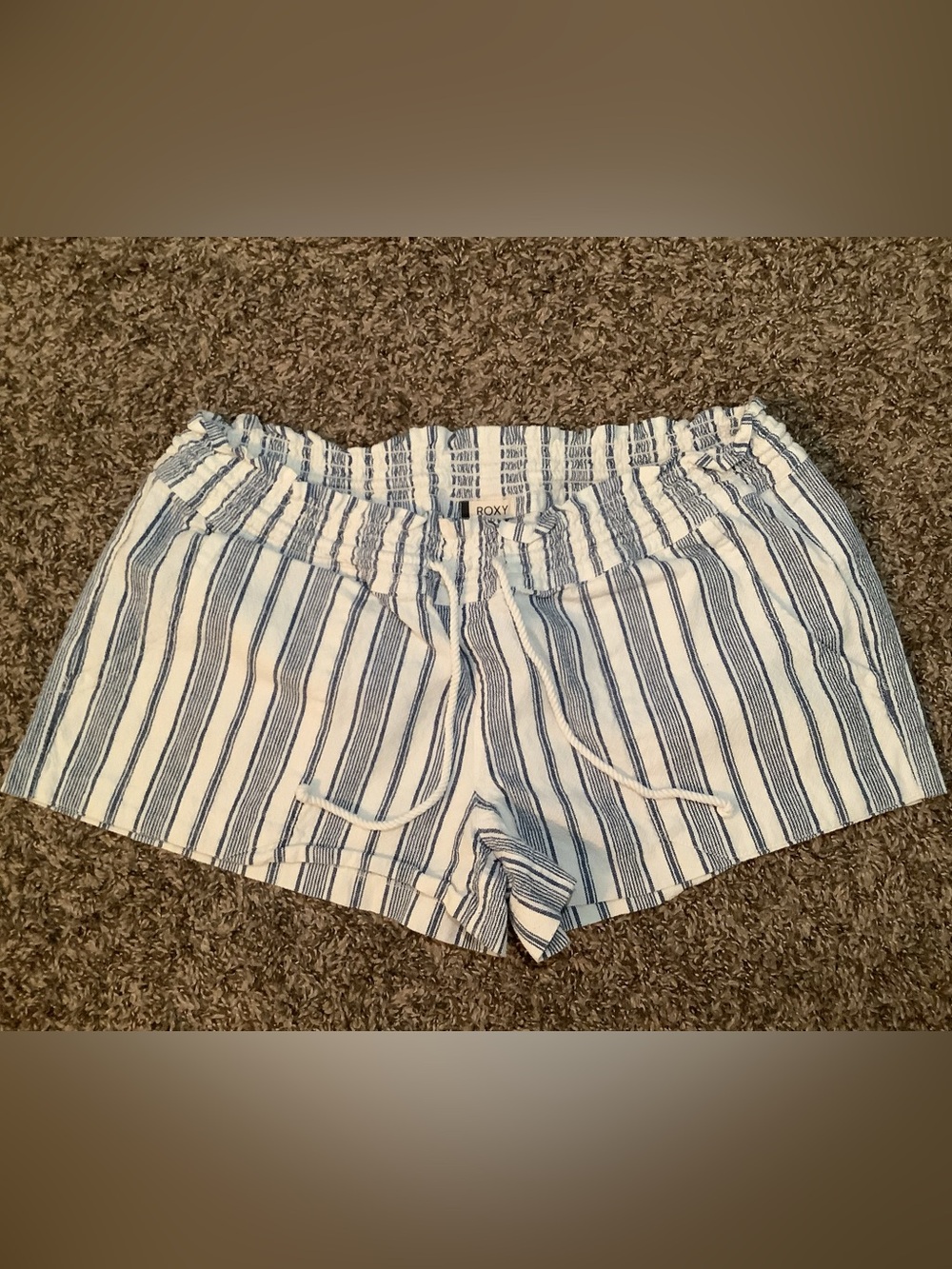 Roxy stripped shorts, size: XL